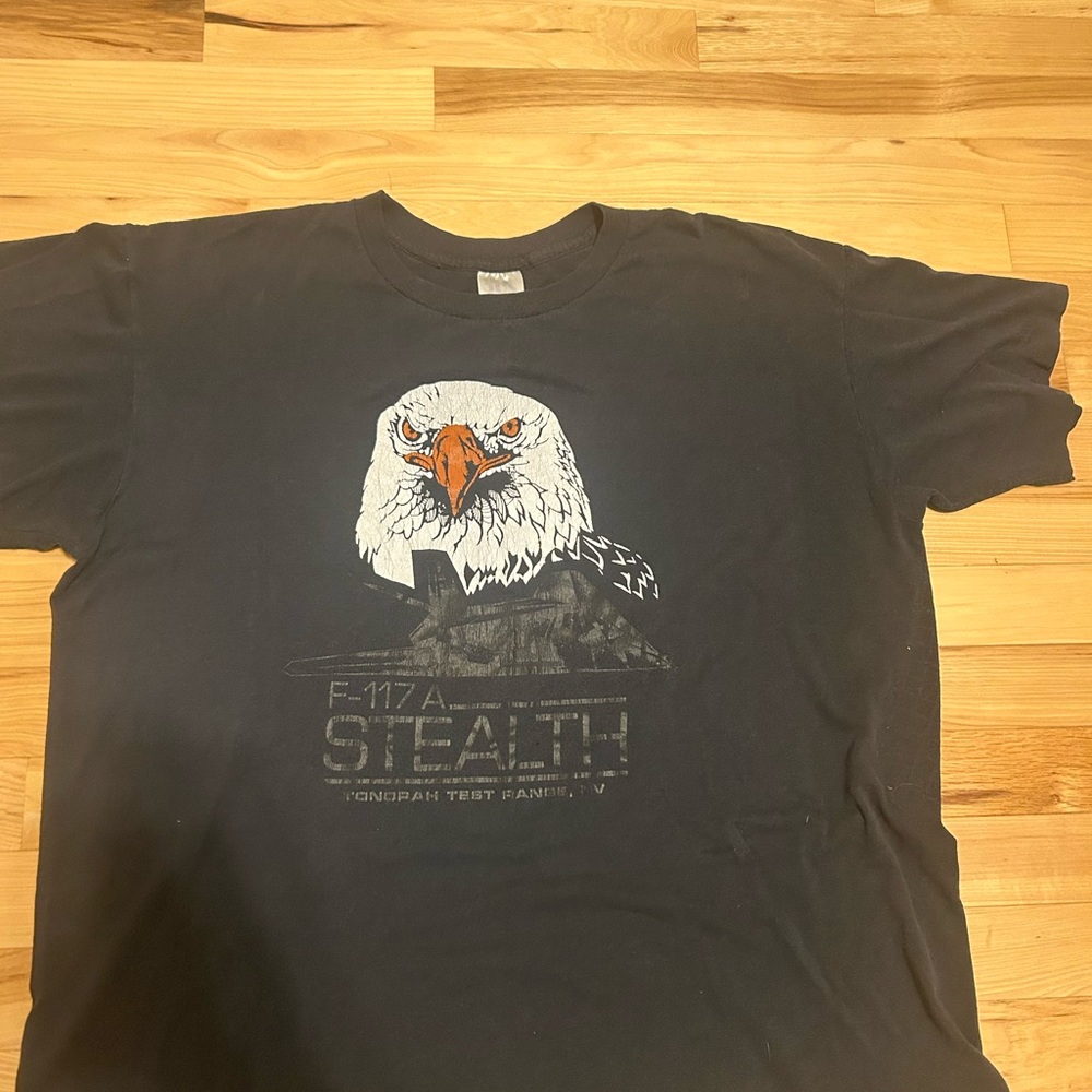 Men's Vintage Black Graphic T-Shirt - Picture 3 of 4